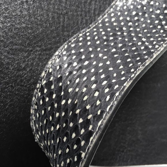 CELINE Shiny Smooth Calfskin Small Twisted Cabas White Black leather tote purse - Picture 11 of 16